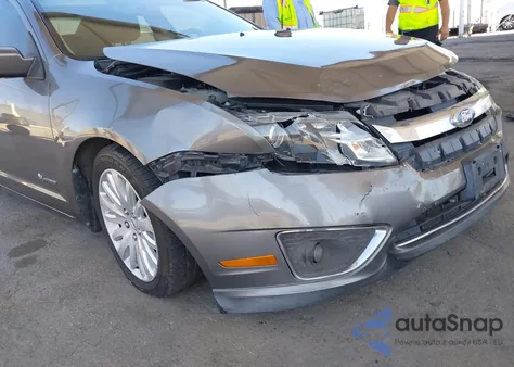 2010 Ford Fusion Hybrid from USA, damaged, VIN 3FADP0L34AR310372